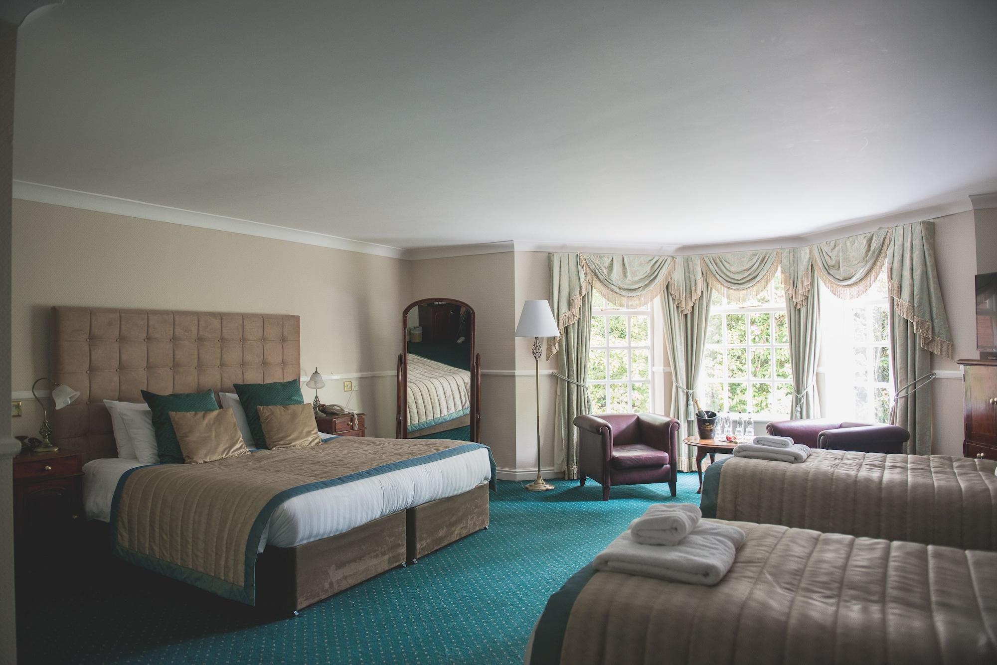 Mere Court Hotel นัตส์ฟอร์ด ภายนอก รูปภาพ