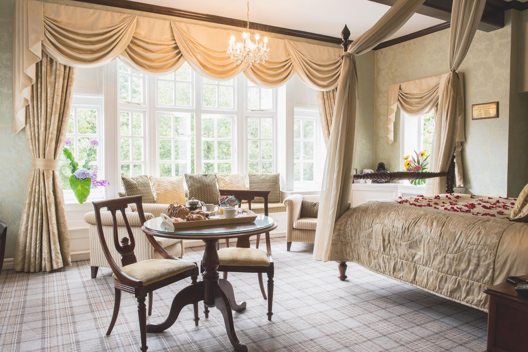 Mere Court Hotel นัตส์ฟอร์ด ภายนอก รูปภาพ