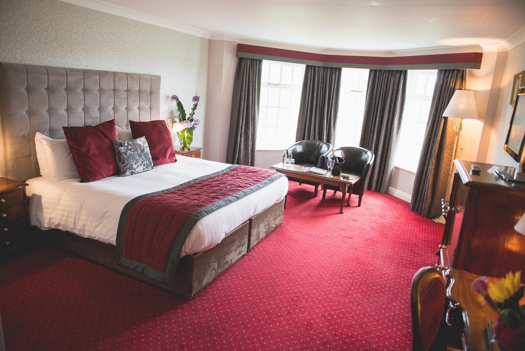 Mere Court Hotel นัตส์ฟอร์ด ภายนอก รูปภาพ
