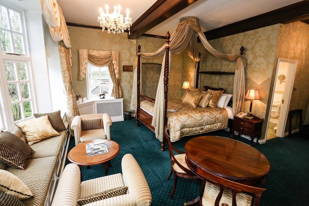 Mere Court Hotel นัตส์ฟอร์ด ภายนอก รูปภาพ