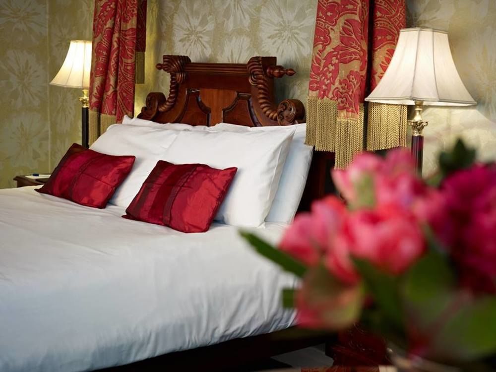 Mere Court Hotel นัตส์ฟอร์ด ภายนอก รูปภาพ