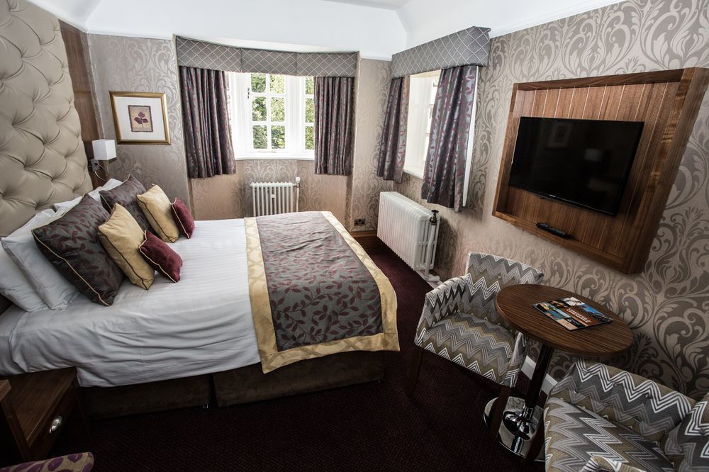 Mere Court Hotel นัตส์ฟอร์ด ภายนอก รูปภาพ