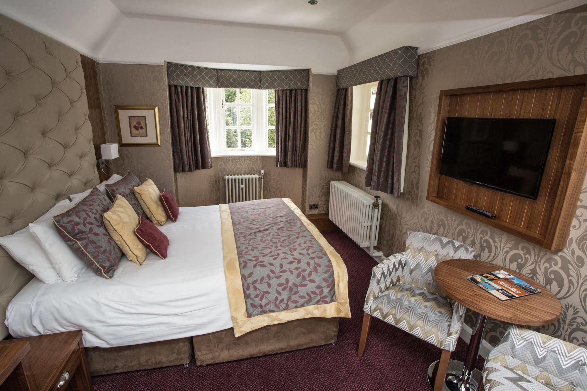 Mere Court Hotel นัตส์ฟอร์ด ภายนอก รูปภาพ